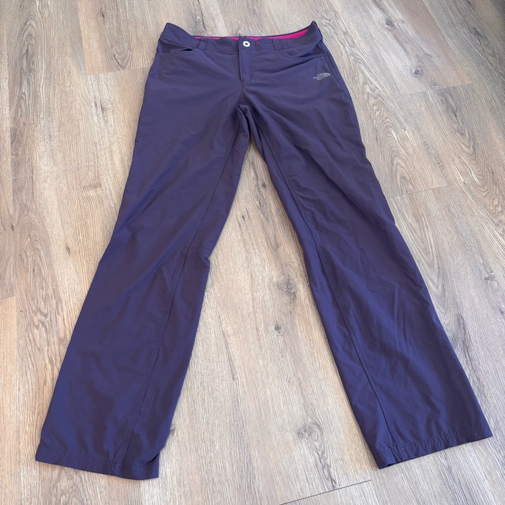 The North Face Women’s Outdoor Nylon Pants Purple Size 8 31.5x32